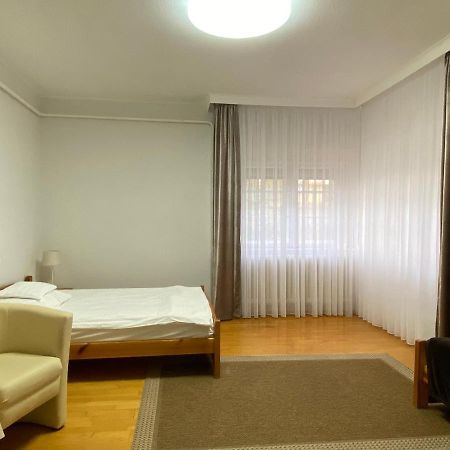 Part Cafe Residence Dunakeszi Luaran gambar