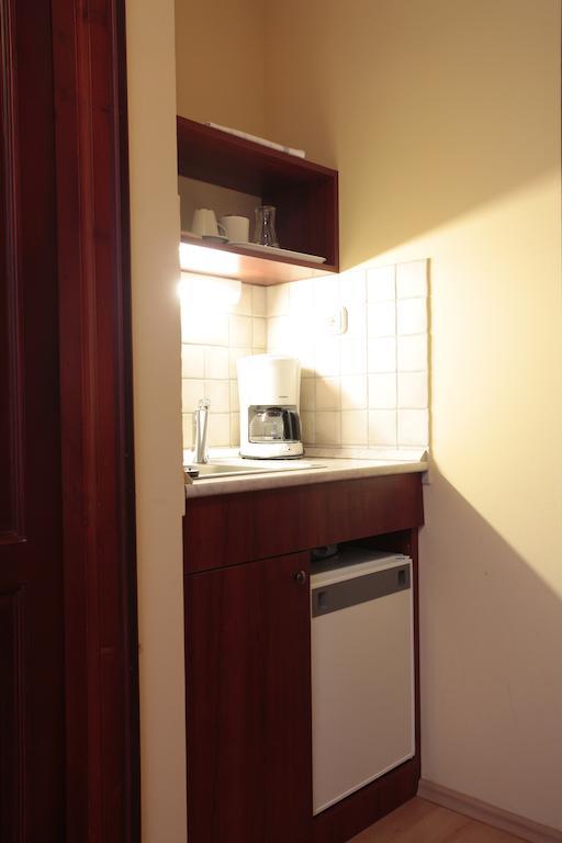 Part Cafe Residence Dunakeszi Bilik gambar